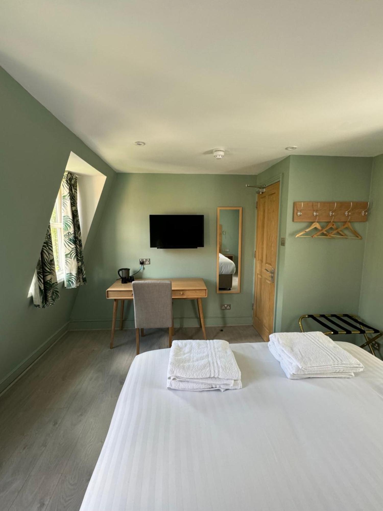 Marldon Olympia Hotel London Exterior photo